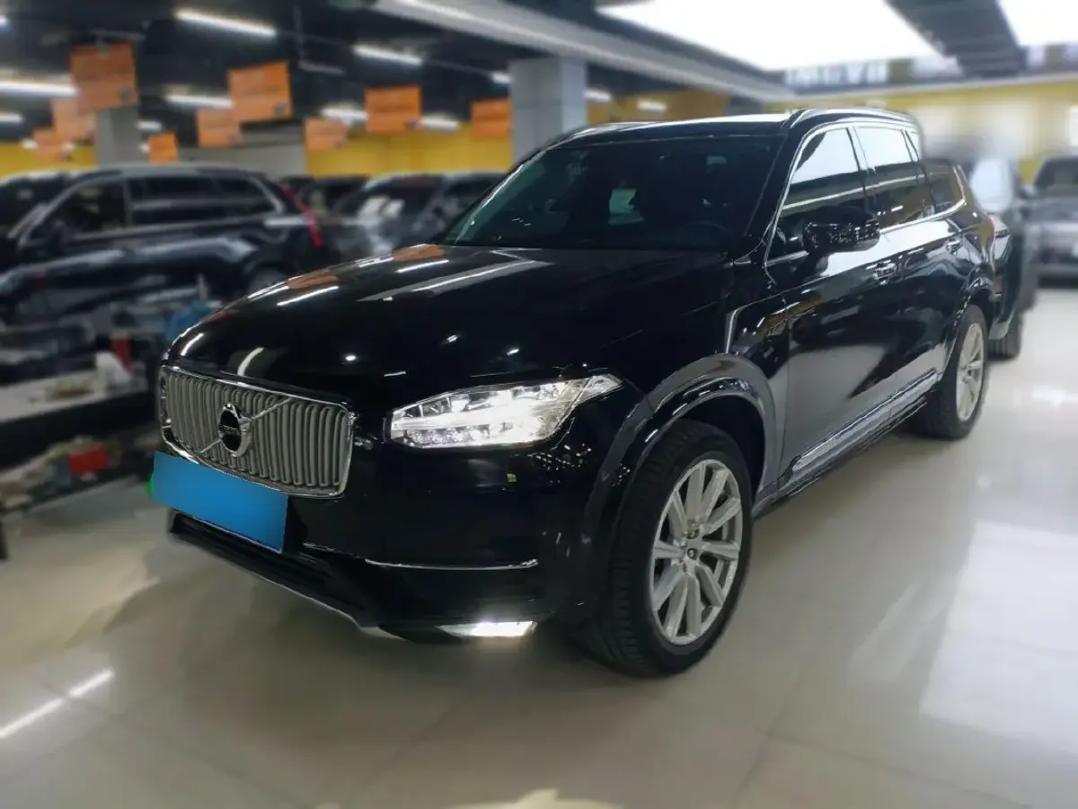 2019 Volvo XC90 2.0T 254HP L4 8AT