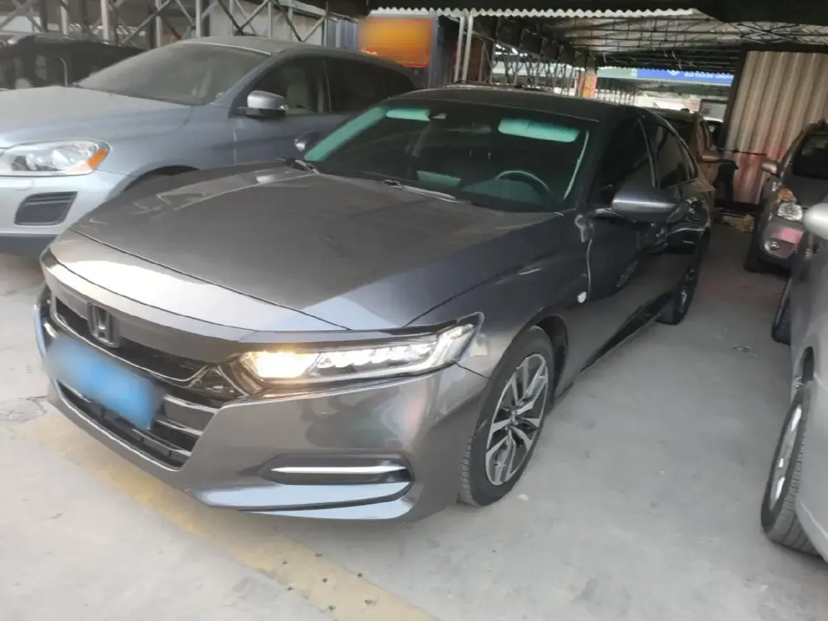 2018 Honda Accord 2.0L 146HP L4 E-CVT Hybrid