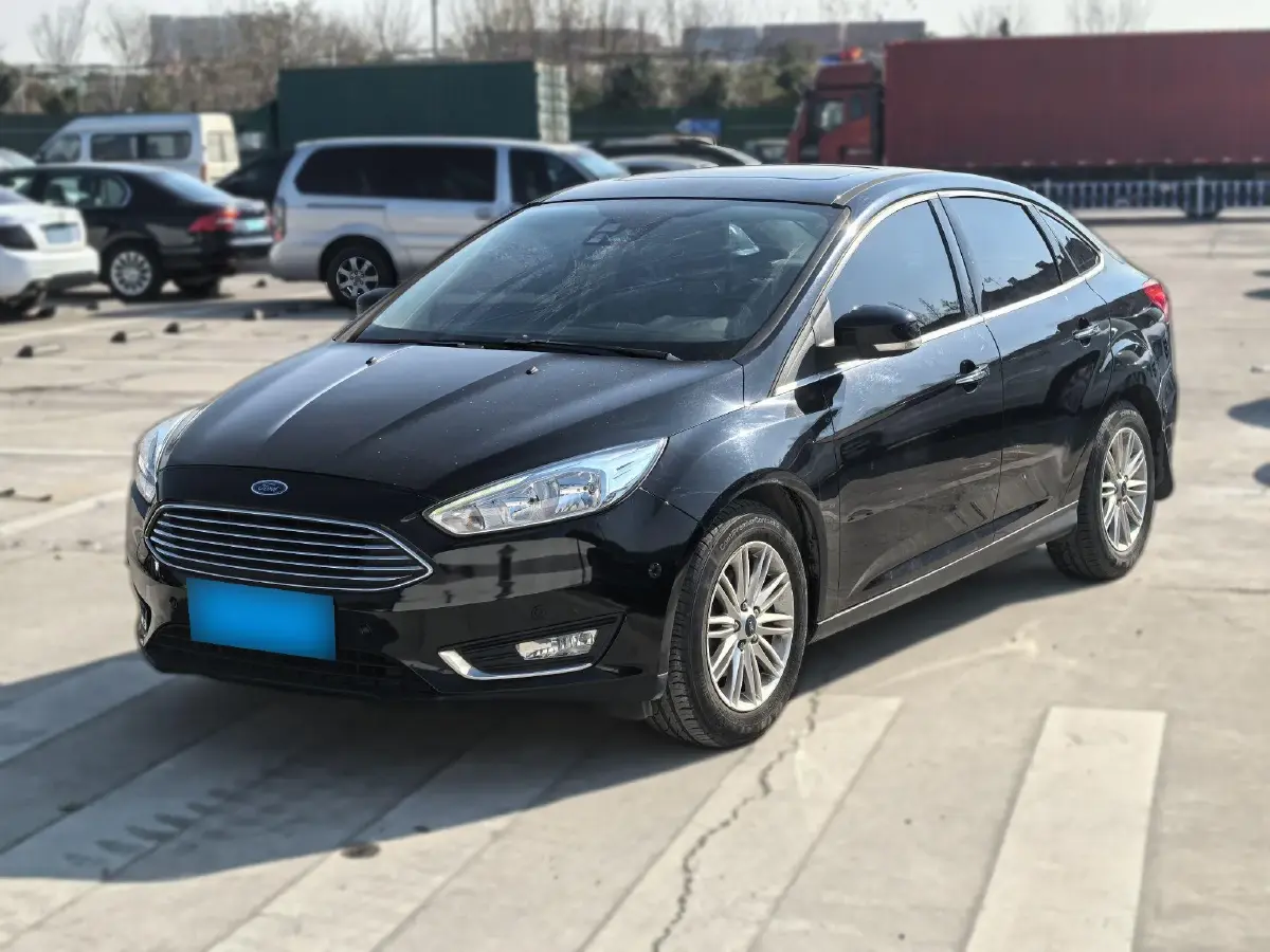 2015 Ford Focus 1.5T 181HP L4 6AT