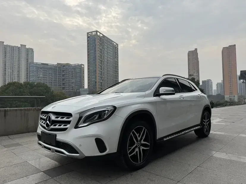2017 Mercedes-Benz GLA Class 1.6T 156HP L4 7DCT