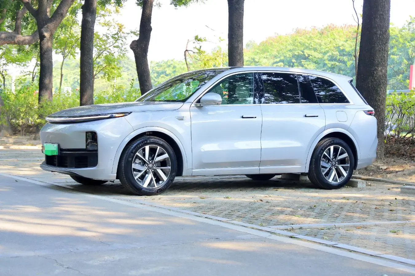 2023 Li L8 Range Extended 154HP REEV 40.9KWH