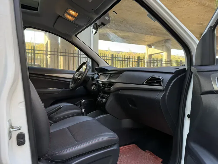 2017 ChangAn Kaicene A600 1.5L 114HP L4 5MT,autocango,china used car exporter,china ev exporter,chinese used car exporter,chinese used ev exporter