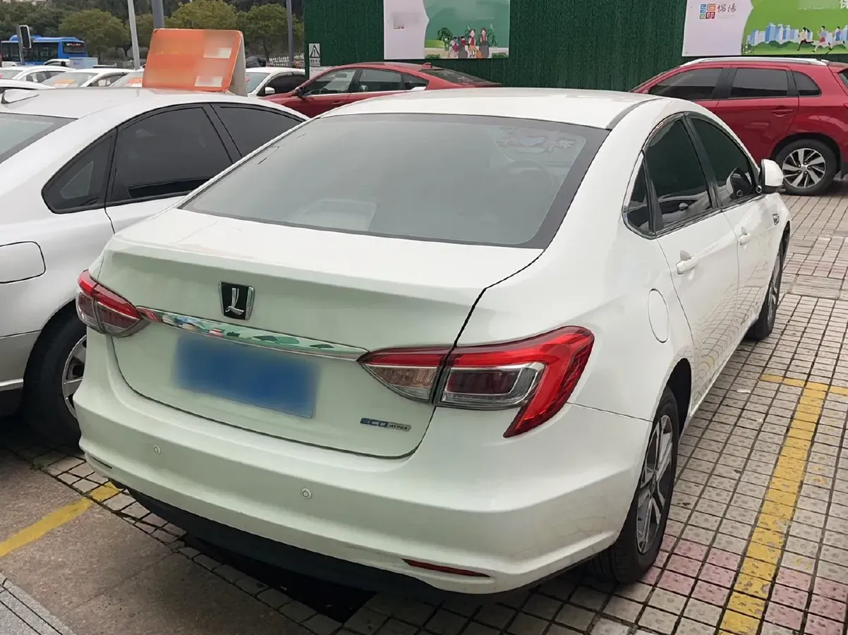 2015 Luxgen 5 1.8T 180HP L4 6AT,autocango,china used car exporter,china ev exporter,chinese used car exporter,chinese used ev exporter