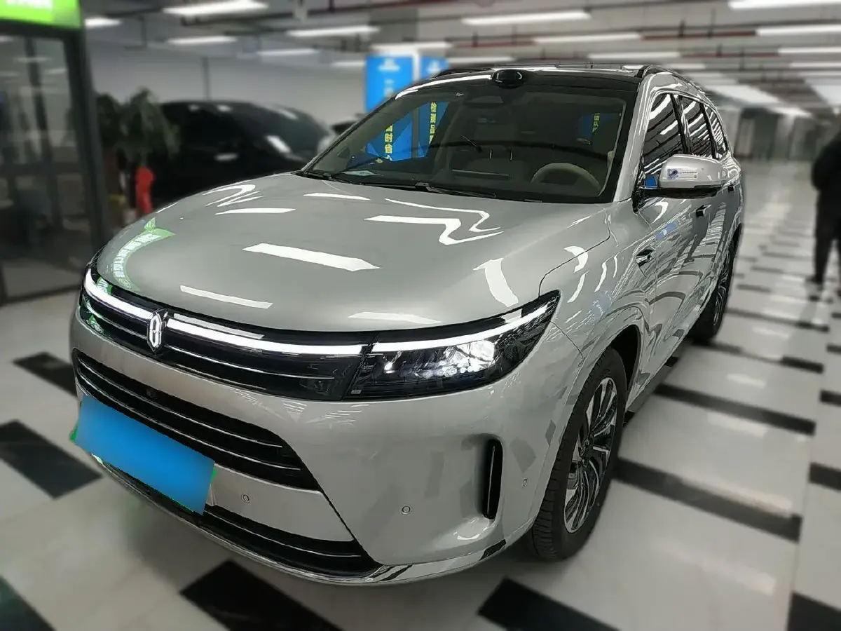 2024 HIMA M7 1.5T 152HP L4 REEV 40KWH