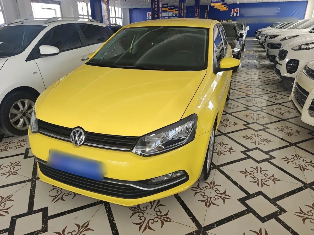 2014 Volkswagen Polo 1.6L 110HP L4 6AT