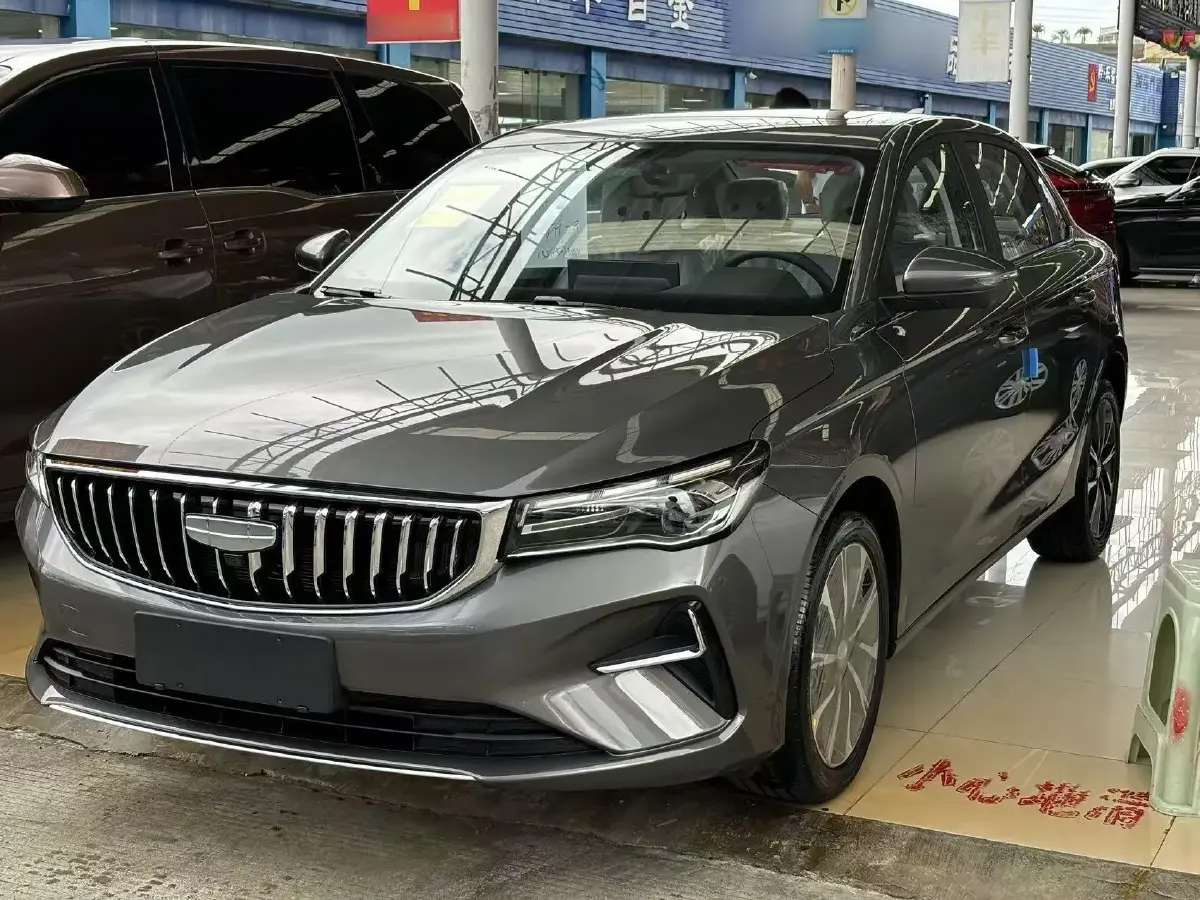 2025 Geely Emgrand 1.5L 127HP L4 CVT