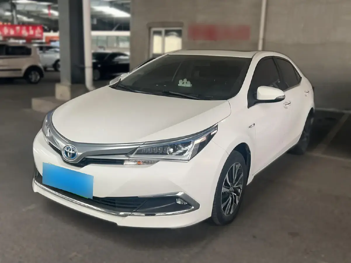 2017 Toyota Corolla 1.8L 99HP L4 E-CVT Hybrid