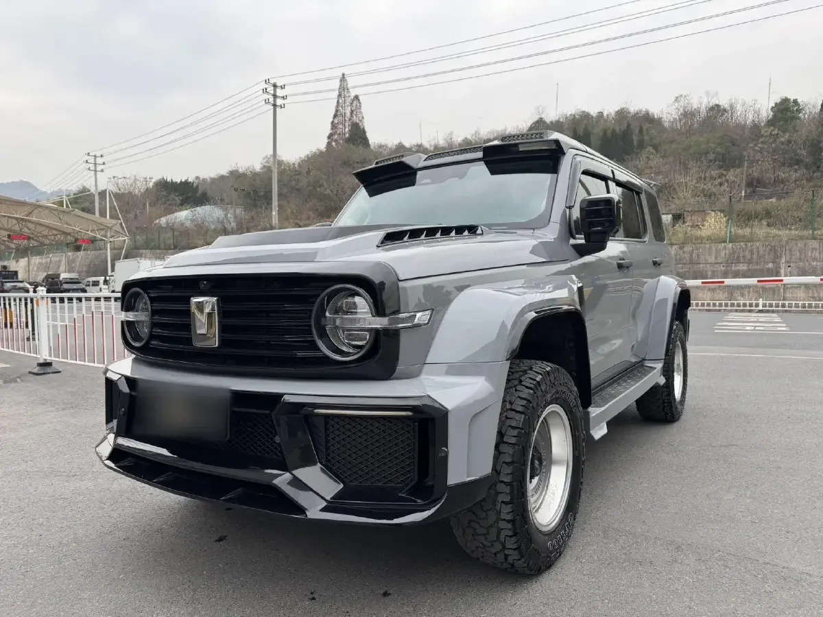 2024 Tank 300 2.0T 227HP L4 8AT