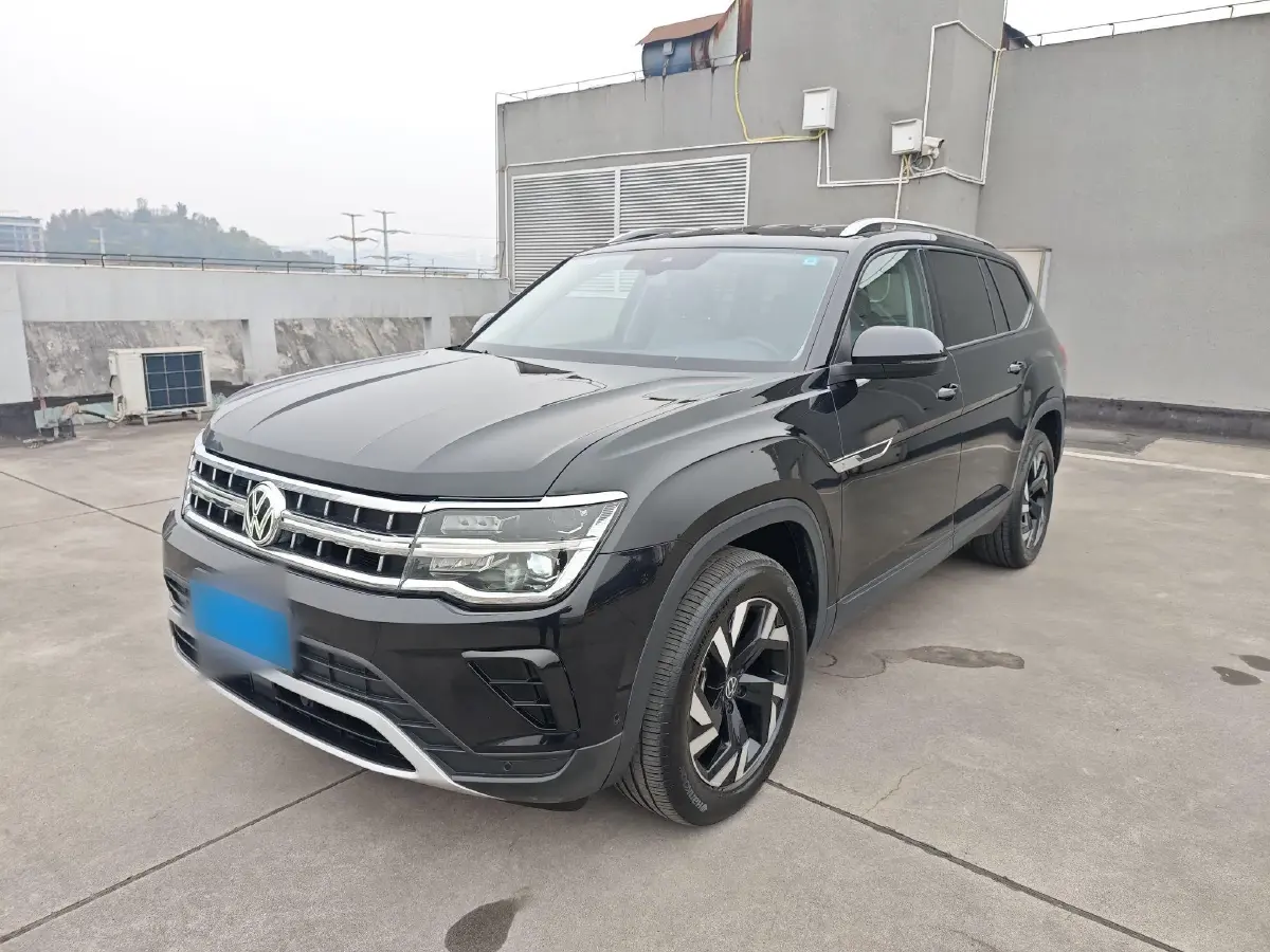 2023 Volkswagen Teramont 2.0T 220HP L4 7DCT