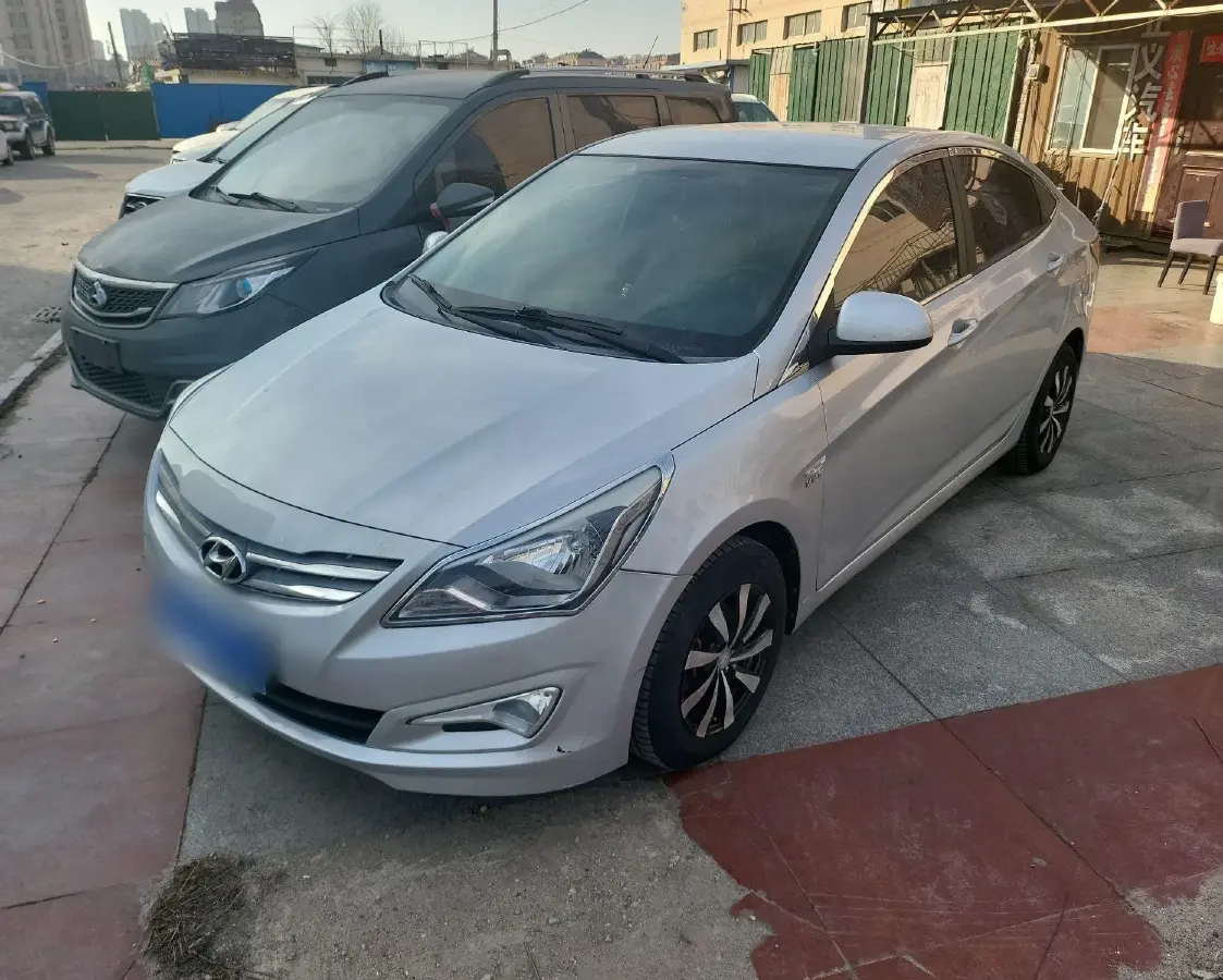 2014 Hyundai Reina 1.4L 107HP L4 4AT