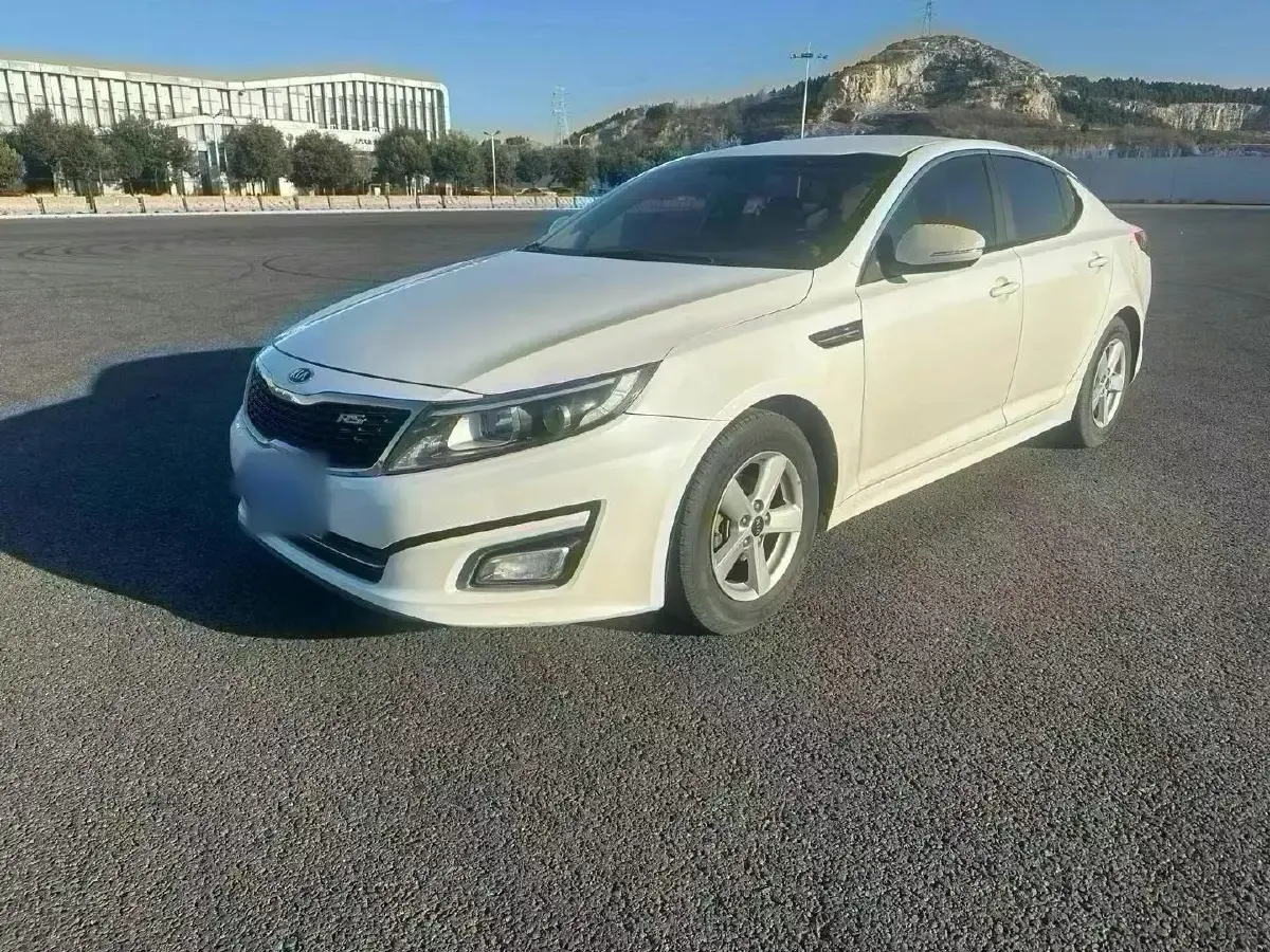 2016 Kia K5 2.0L 161HP L4 6AT