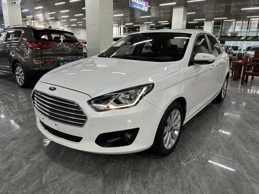 2017 Ford Escort 1.5L 113HP L4 6AT