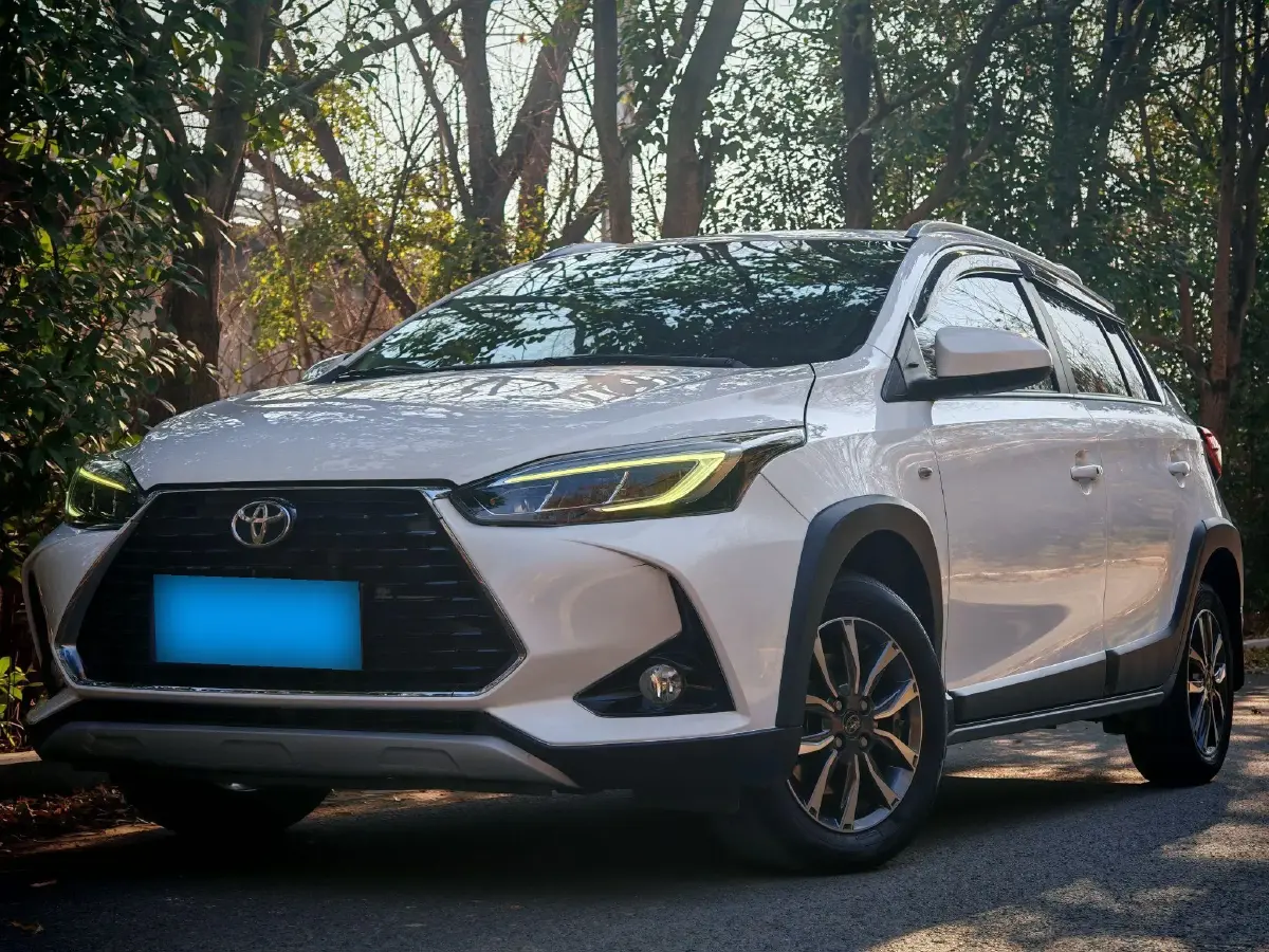 2022 Toyota Yaris L 1.5L 112HP L4 CVT