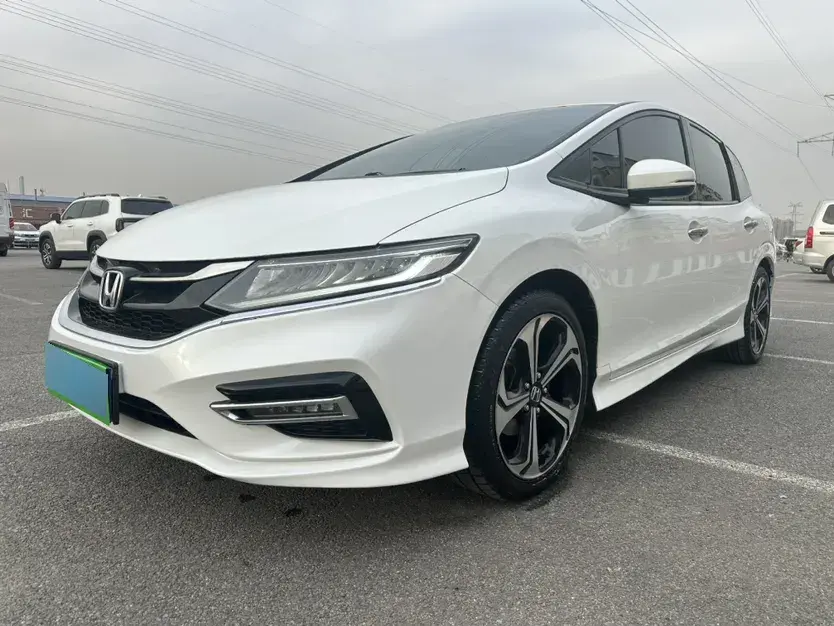 2017 Honda Jade 1.5T 156HP L4 CVT