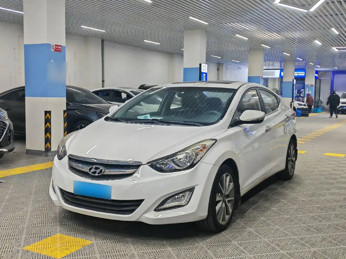 2015 Hyundai Elantra 1.6L 128HP L4 6AT