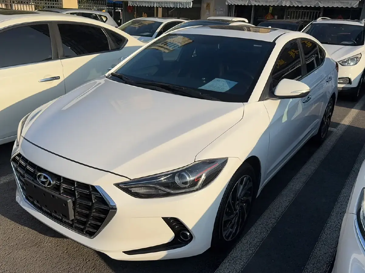 2019 Hyundai Elantra 1.4T 130HP L4 7DCT