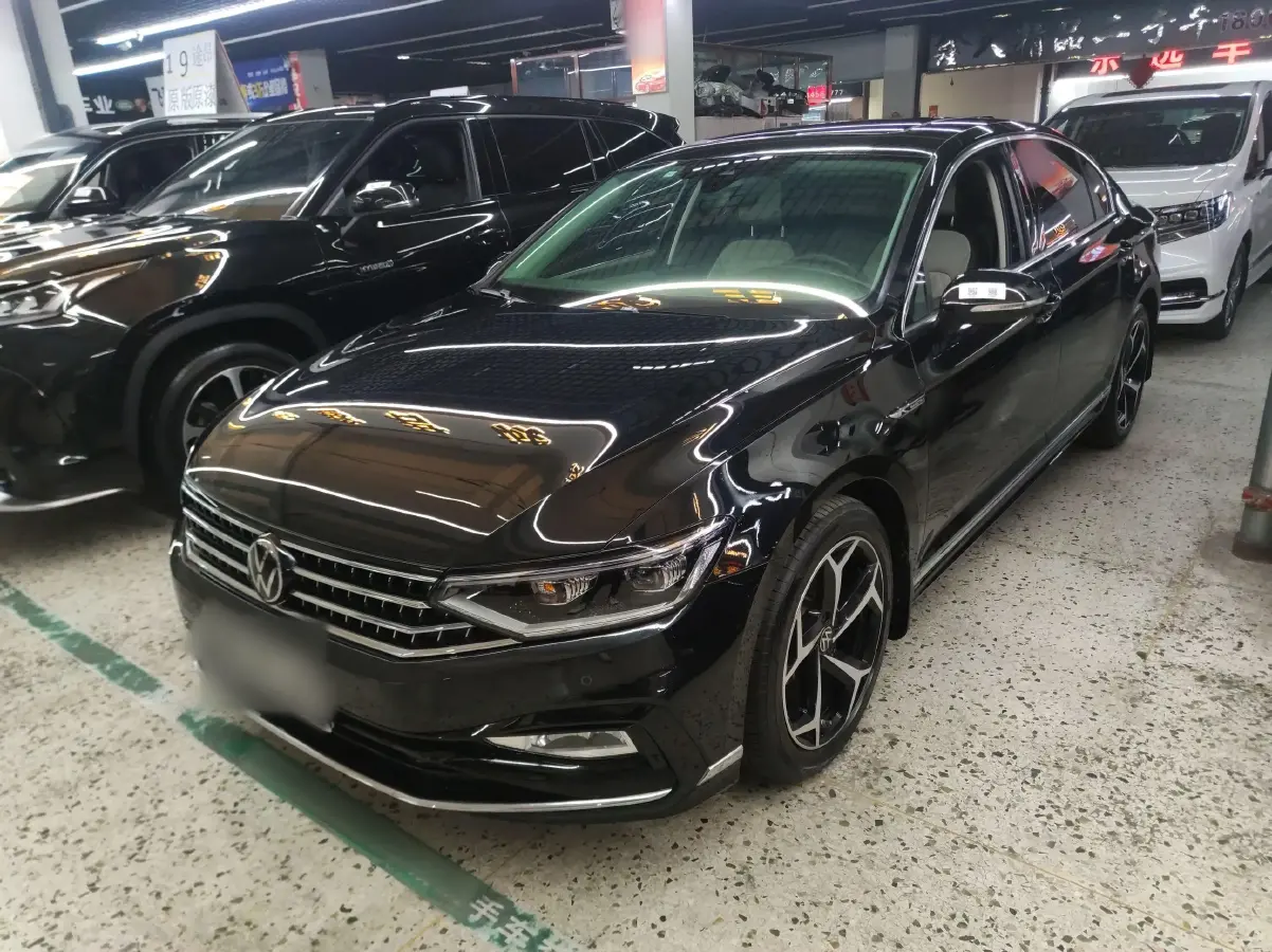 2023 Volkswagen Magotan 2.0T 186HP L4 7DCT