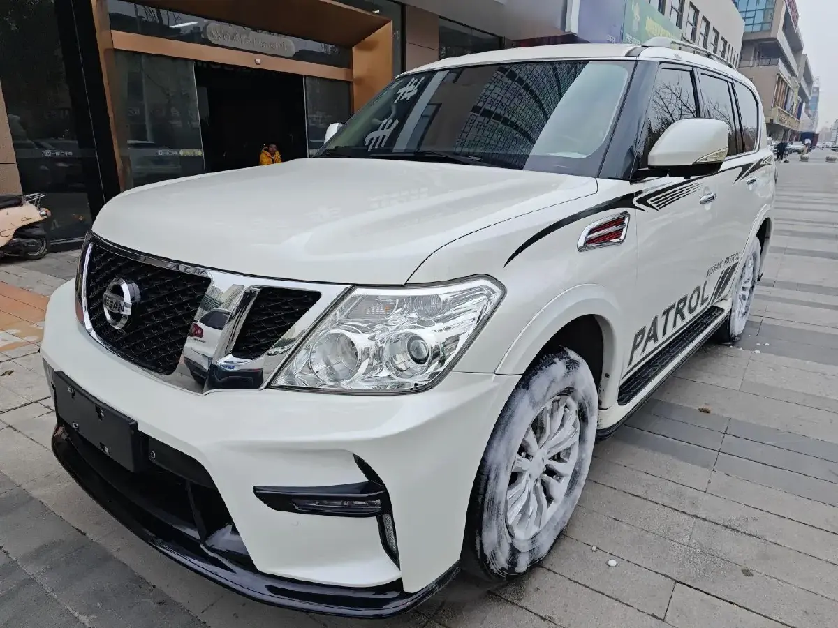 2004 Nissan Patrol 4.8L 252HP L6 5AT