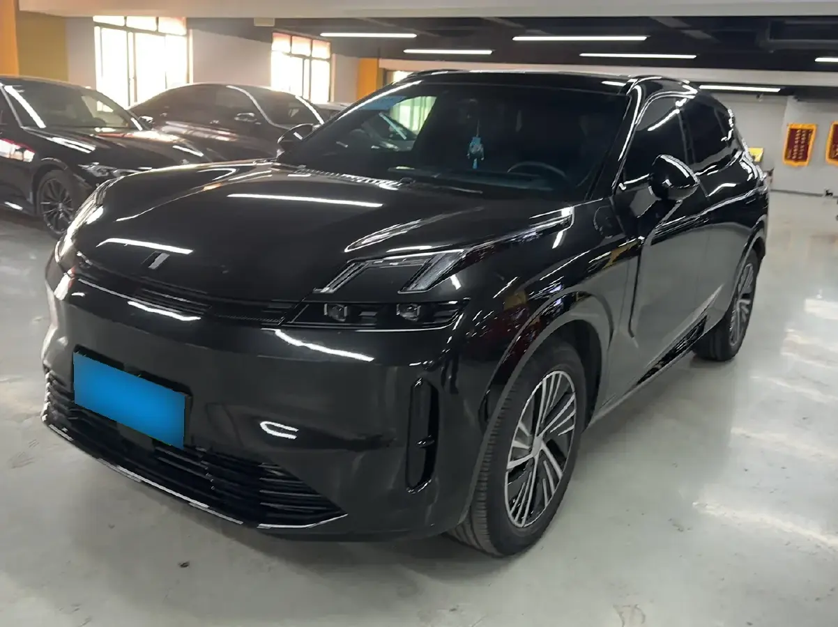 2023 LYNK&CO 08 New Energy 1.5T 163HP L4 3DHT PHEV 21.2KWH