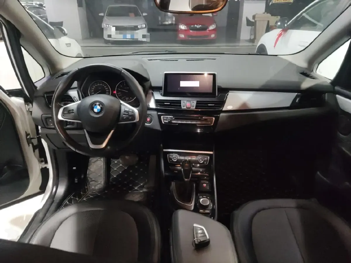 2015 BMW 2 Series SUV 1.5T 136HP L3 6AT,autocango,china used car exporter,china ev exporter,chinese used car exporter,chinese used ev exporter