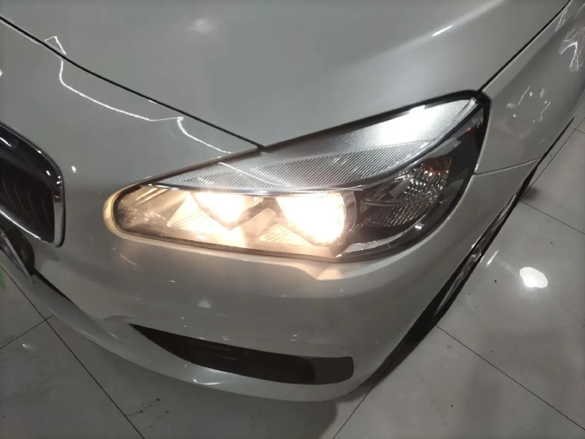 2015 BMW 2 Series SUV 1.5T 136HP L3 6AT,autocango,china used car exporter,china ev exporter,chinese used car exporter,chinese used ev exporter