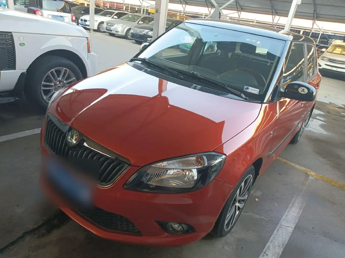 2012 Skoda Fabia 1.6L 105HP L4 6AT