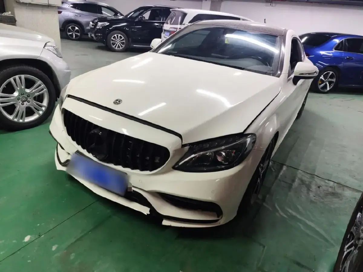 2018 Mercedes-Benz C Class 2.0T 184HP L4 9AT