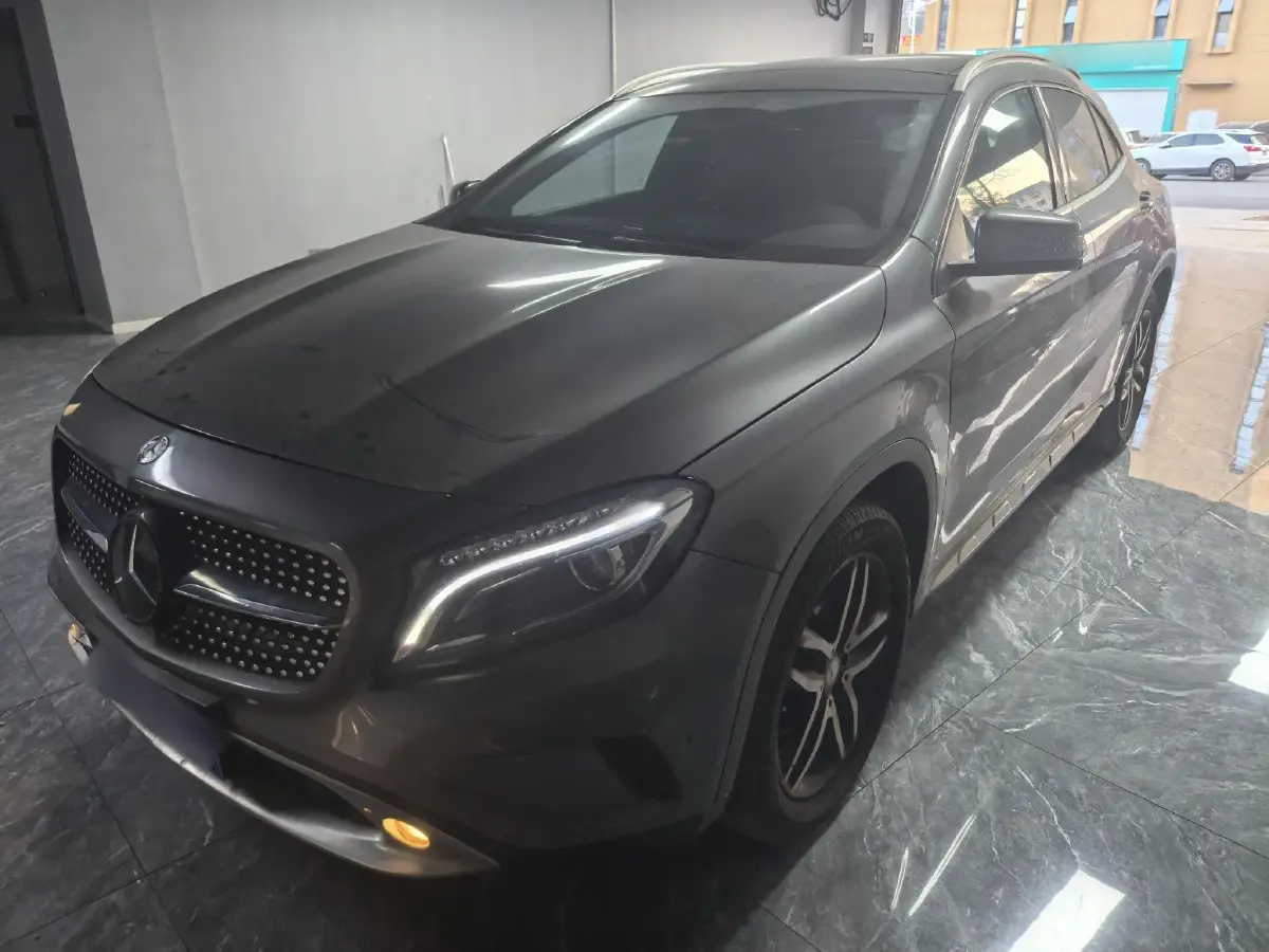 2015 Mercedes-Benz GLA Class 2.0T 184HP L4 7DCT