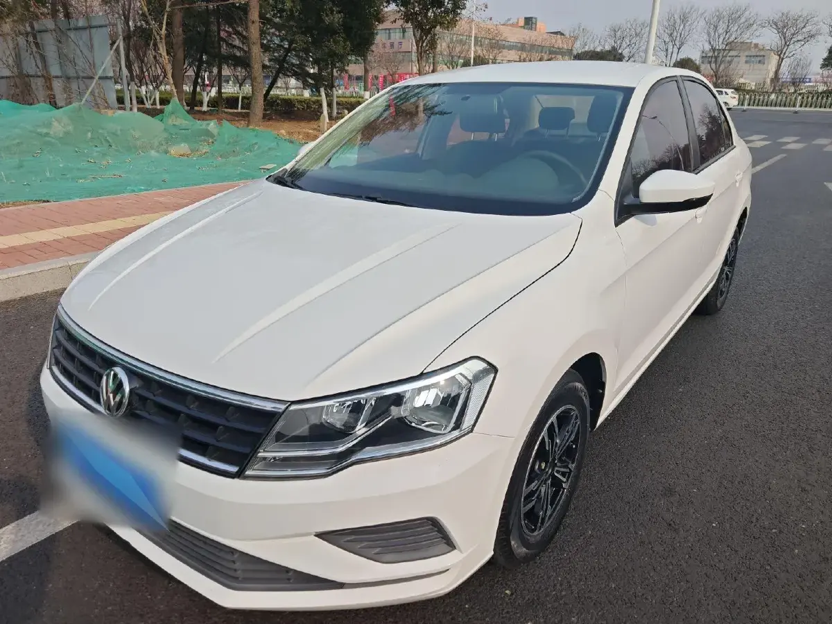 2017 Volkswagen Jetta 1.4L 90HP L4 5MT
