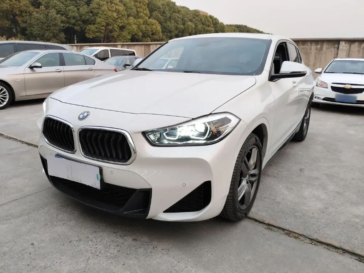 2021 BMW X2 2.0T 192HP L4 7DCT