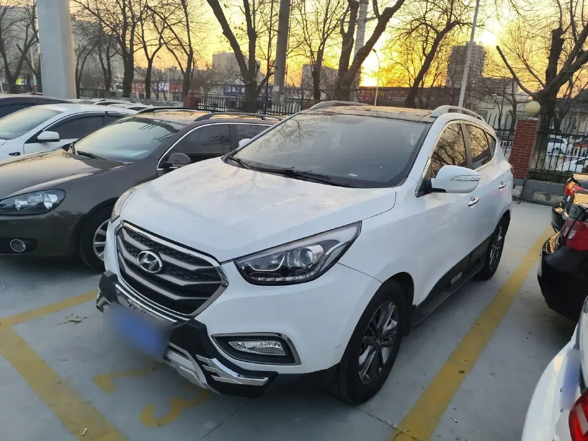 2015 Hyundai ix35 2.0L 165HP L4 6AT