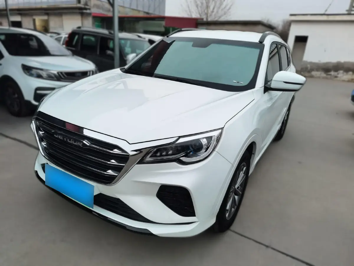 2022 Jetour X70 1.5T 156HP L4 6MT