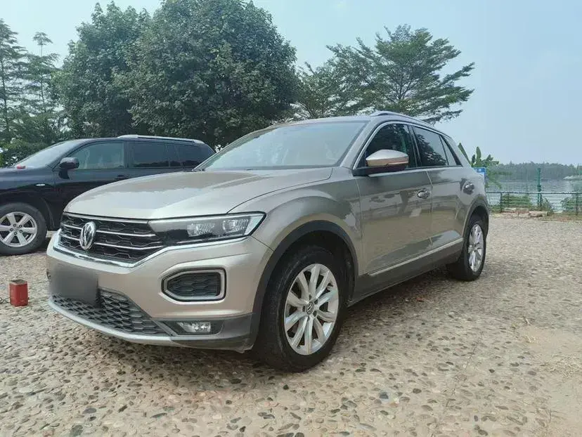 2020 Volkswagen T-Roc 1.4T 131HP L4 7DCT