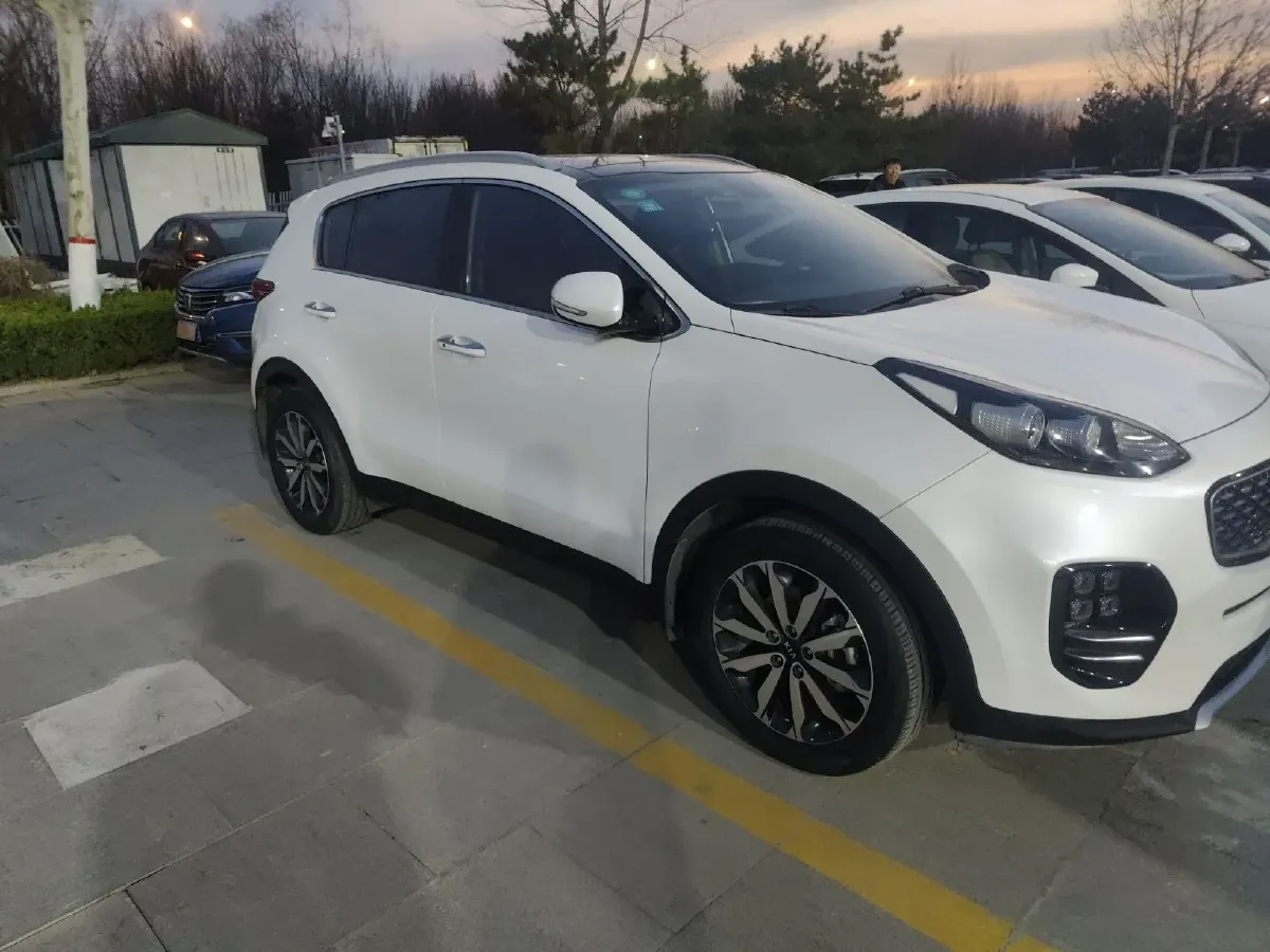 2016 Kia KX5 1.6T 177HP L4 7DCT,autocango,china used car exporter,china ev exporter,chinese used car exporter,chinese used ev exporter