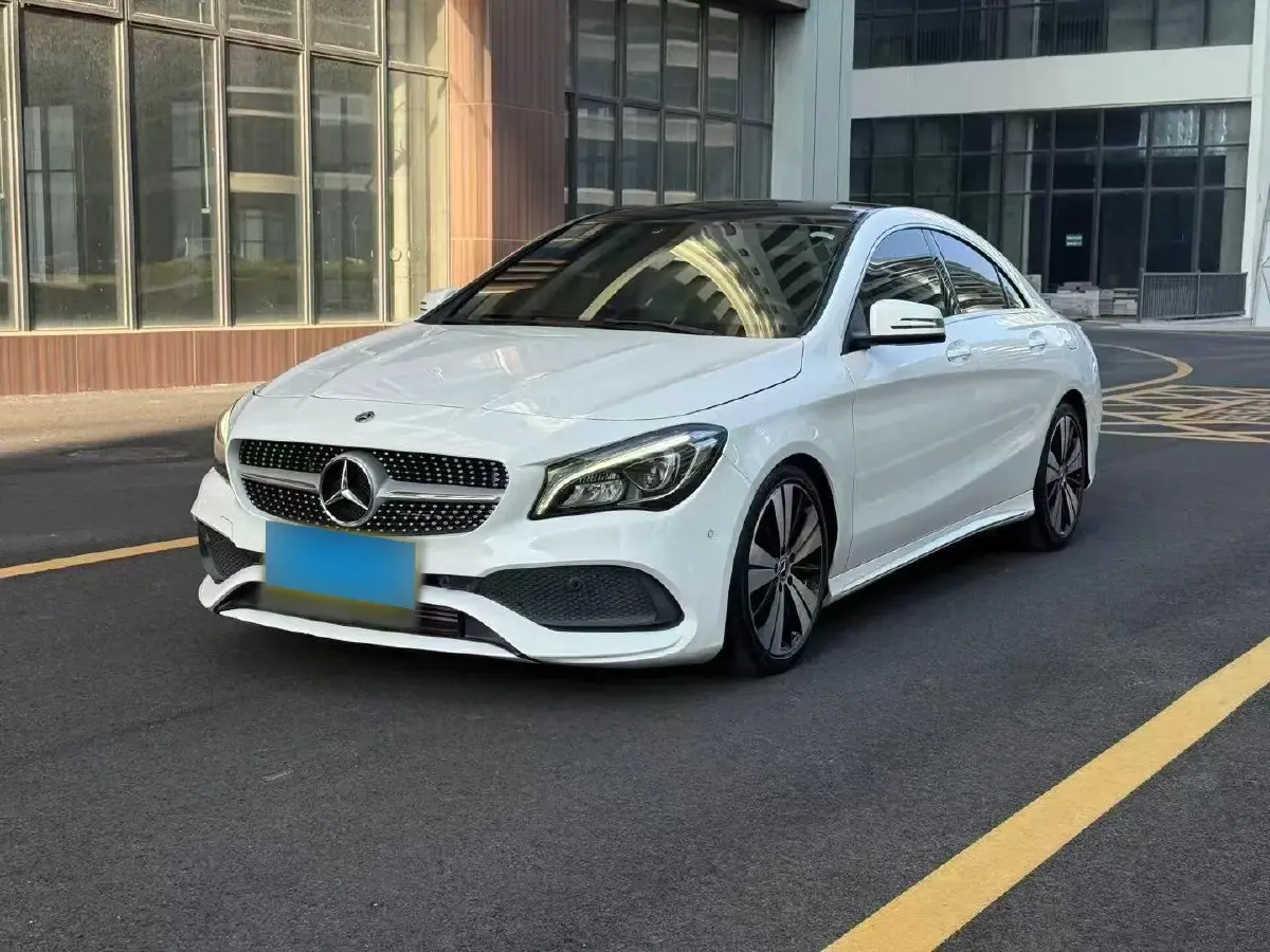 2018 Mercedes-Benz CLA Class 1.6T 156HP L4 7DCT