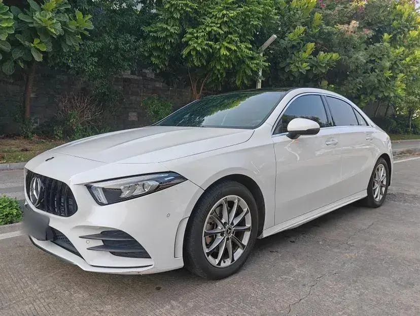 2020 Mercedes-Benz A Class 1.3T 163HP L4 7DCT