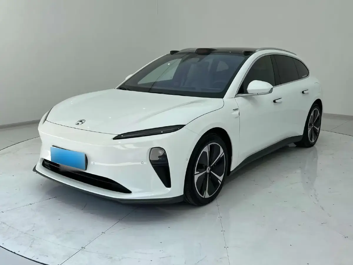 2023 NIO ET5T BEV 75KWH
