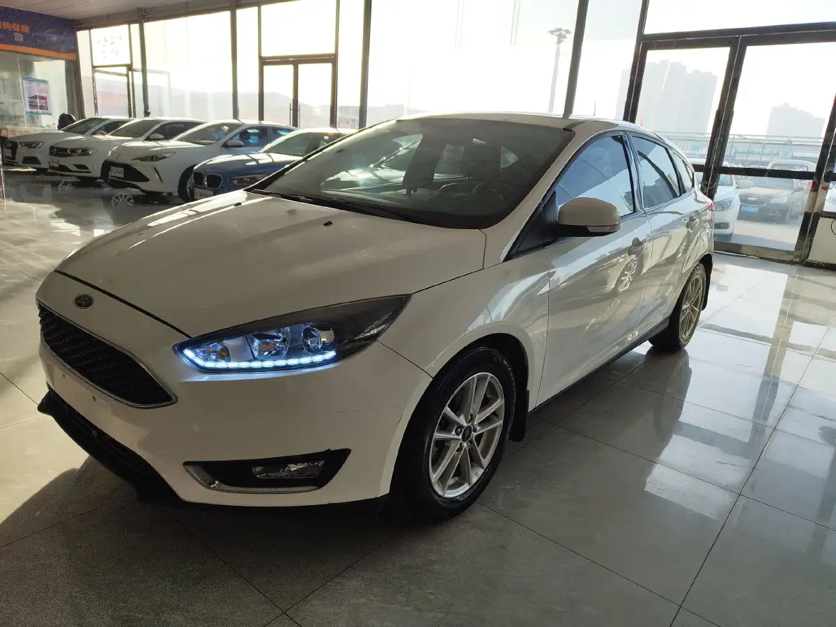 2017 Ford Focus 1.6L 125HP L4 6DCT