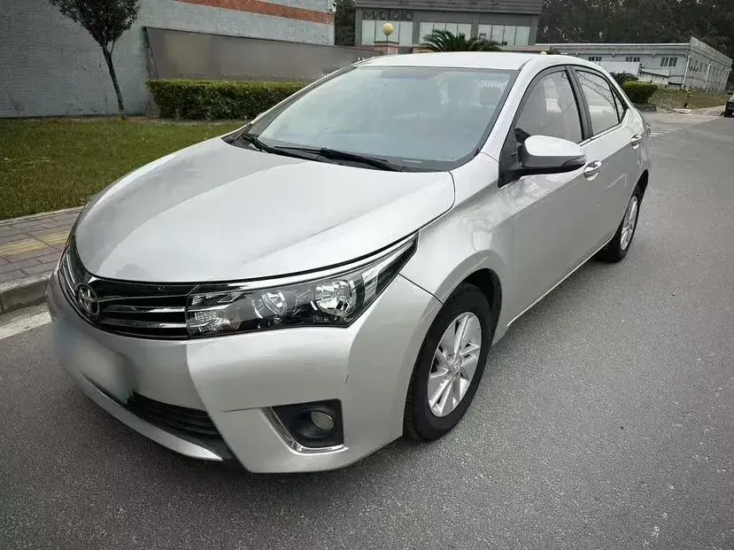 2014 Toyota Corolla 1.6L 122HP L4 CVT