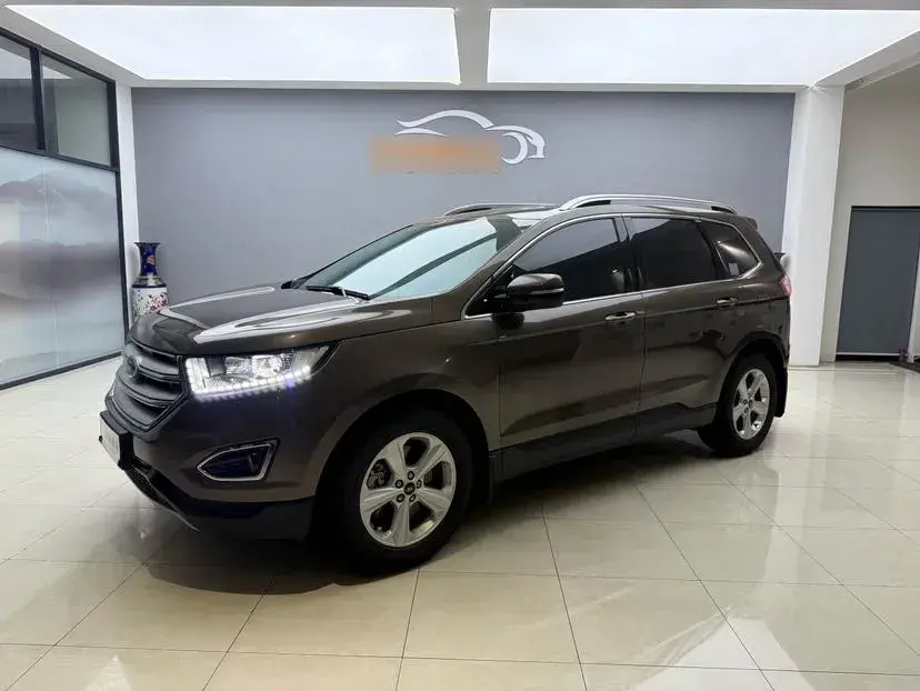 2018 Ford Edge 2.0T 245HP L4 6AT