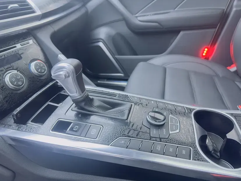 2016 Haval H7 2.0T 231HP L4 6DCT,autocango,china used car exporter,china ev exporter,chinese used car exporter,chinese used ev exporter