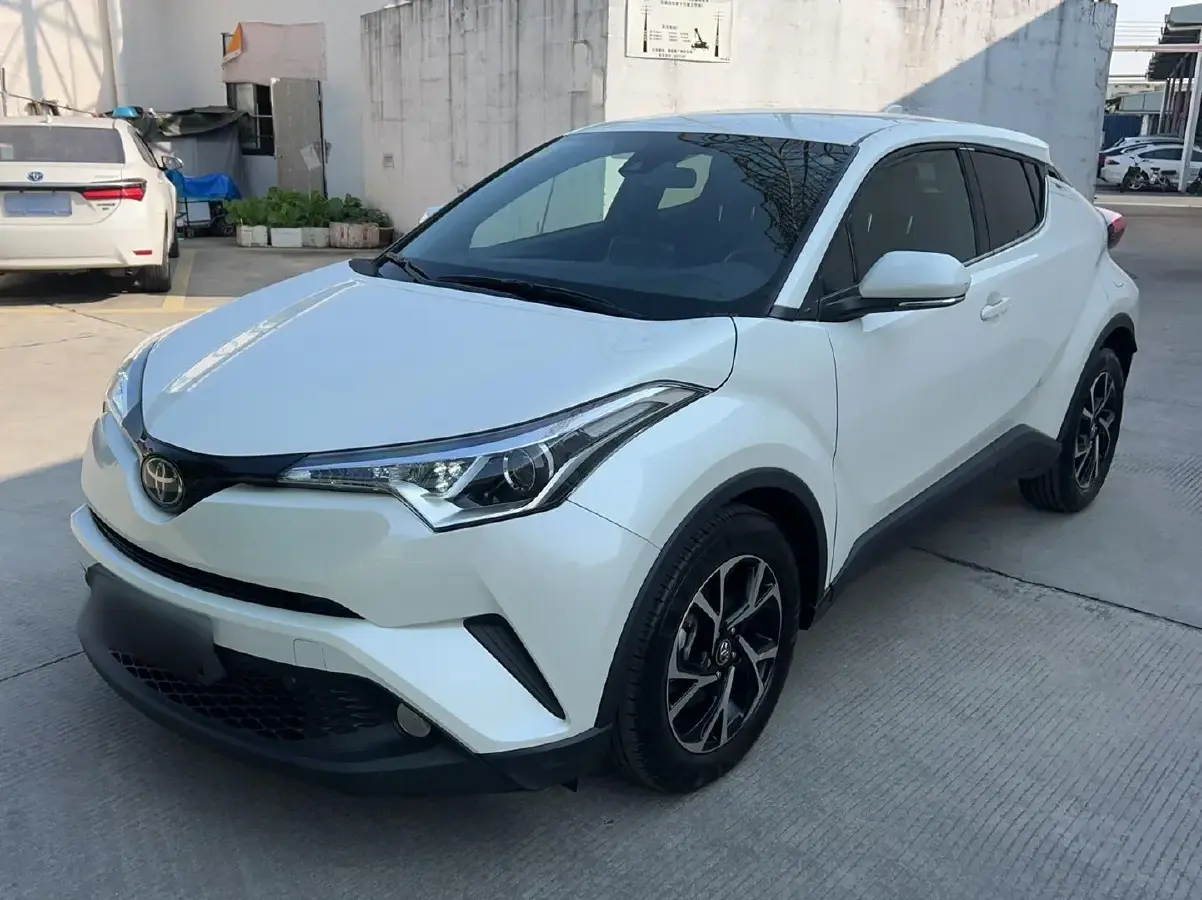 2018 Toyota C-HR 2.0L 171HP L4 CVT