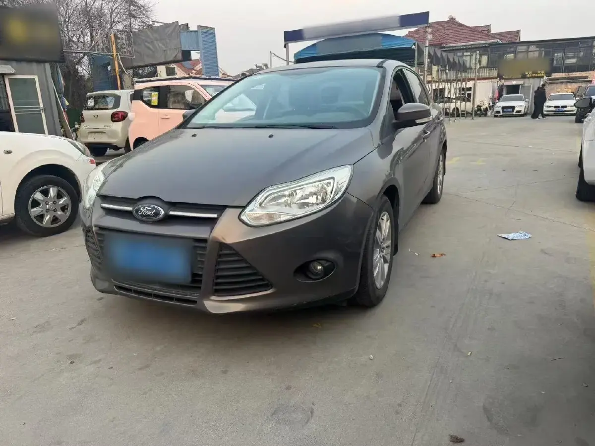 2012 Ford Focus 1.6L 125HP L4 6DCT
