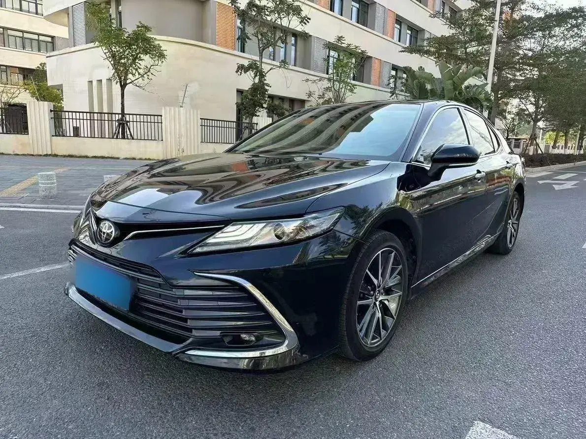 2021 Toyota Camry 2.5L 209HP L4 8AT