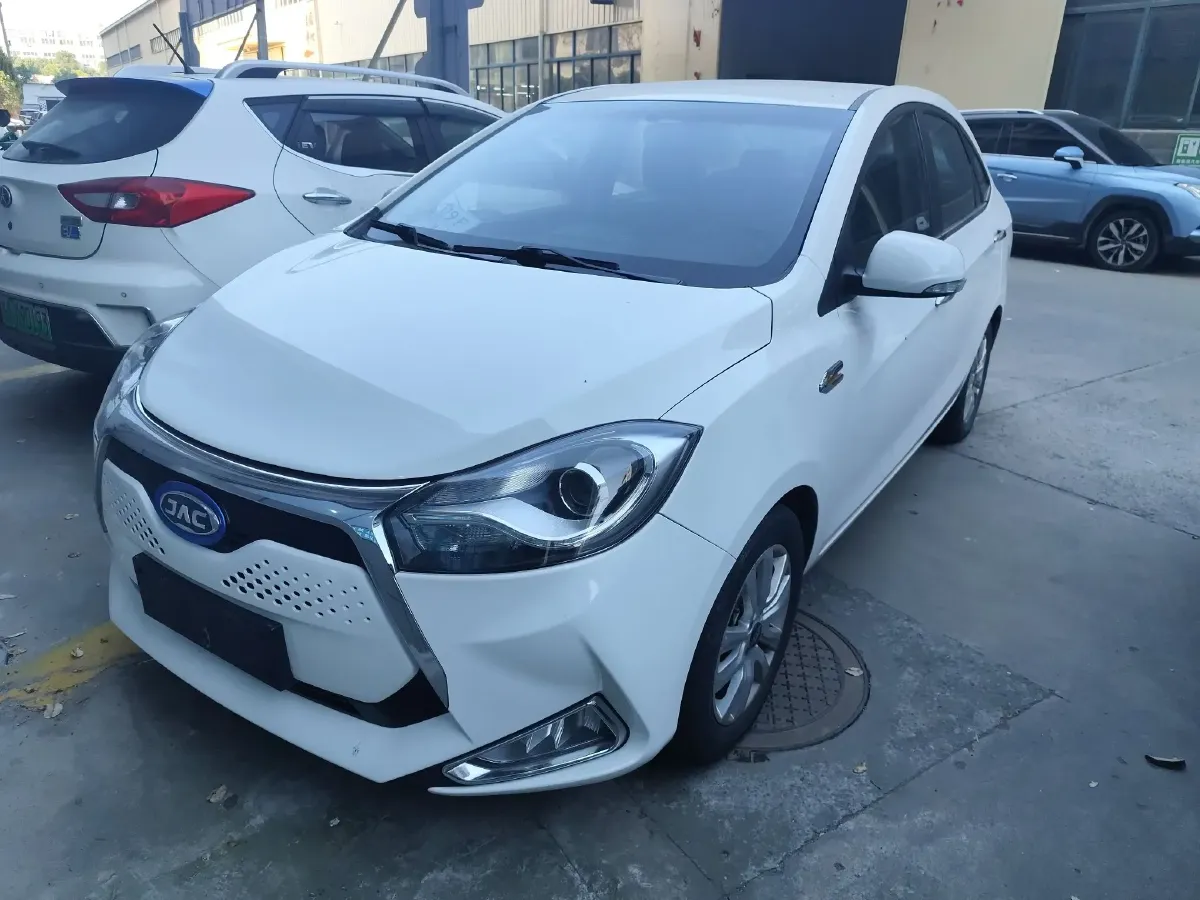 2019 JAC iEV7 BEV 35.2KWH,autocango,china used car exporter,china ev exporter,chinese used car exporter,chinese used ev exporter