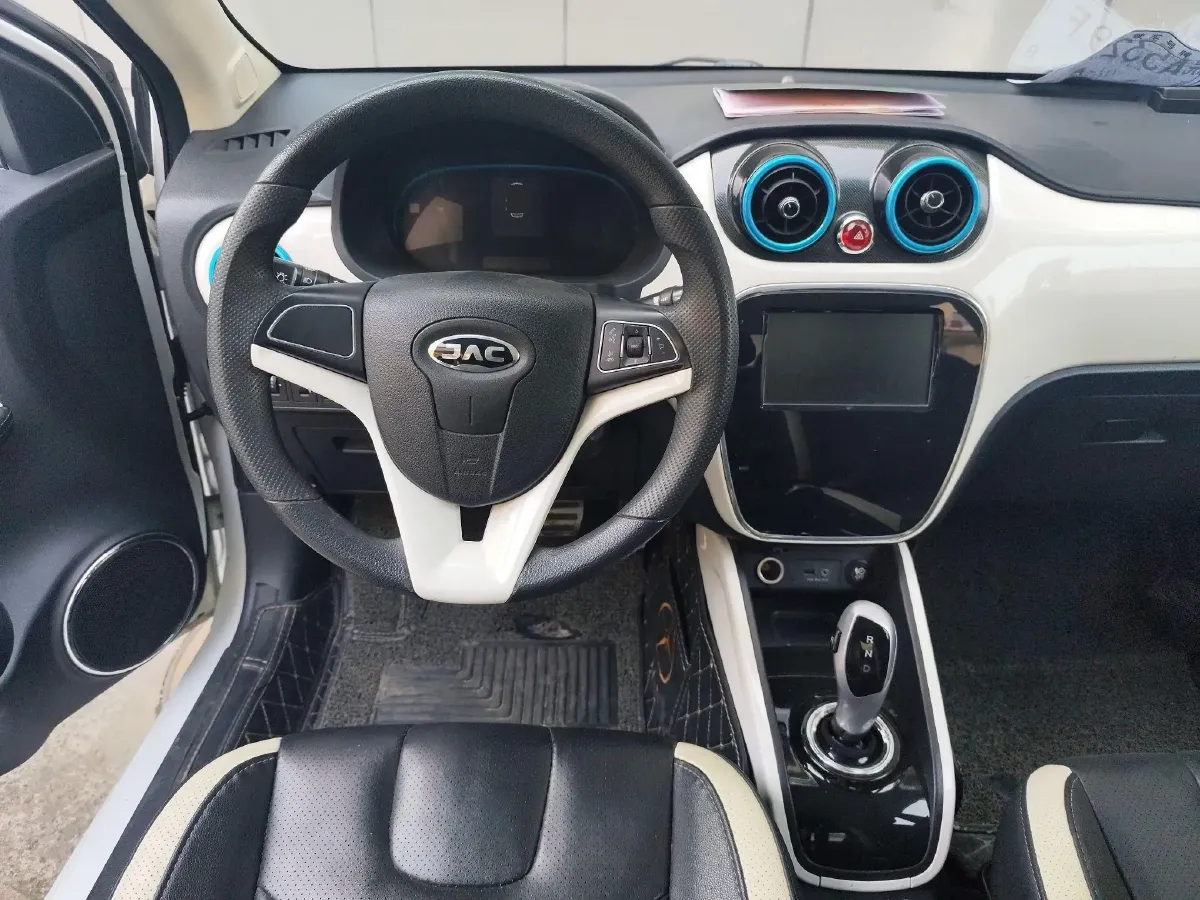 2019 JAC iEV7 BEV 35.2KWH,autocango,china used car exporter,china ev exporter,chinese used car exporter,chinese used ev exporter