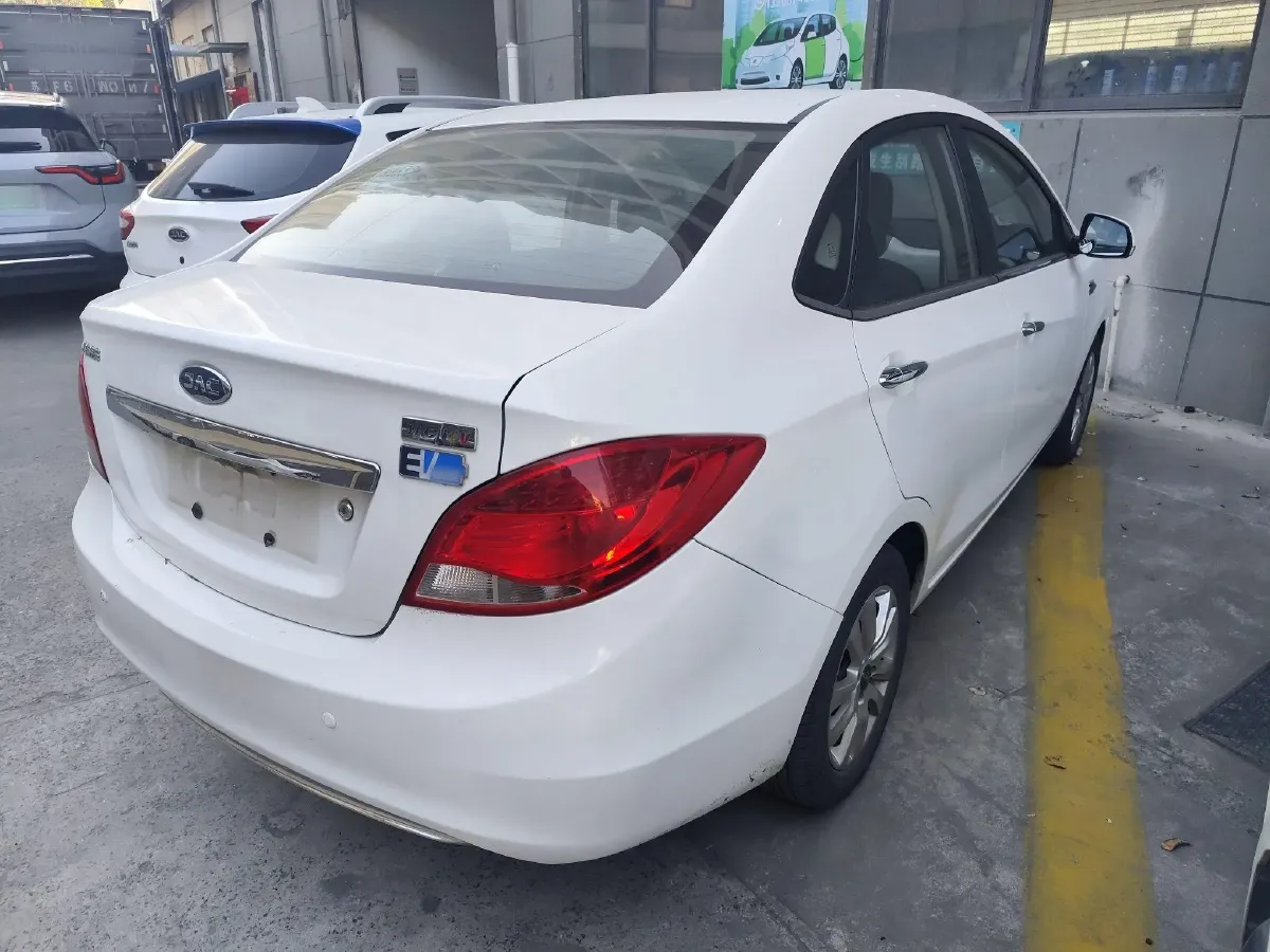 2019 JAC iEV7 BEV 35.2KWH,autocango,china used car exporter,china ev exporter,chinese used car exporter,chinese used ev exporter