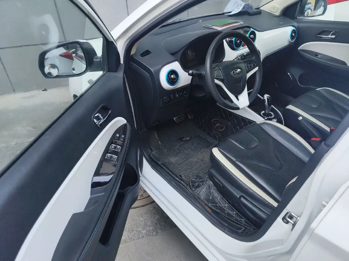 2019 JAC iEV7 BEV 35.2KWH,autocango,china used car exporter,china ev exporter,chinese used car exporter,chinese used ev exporter