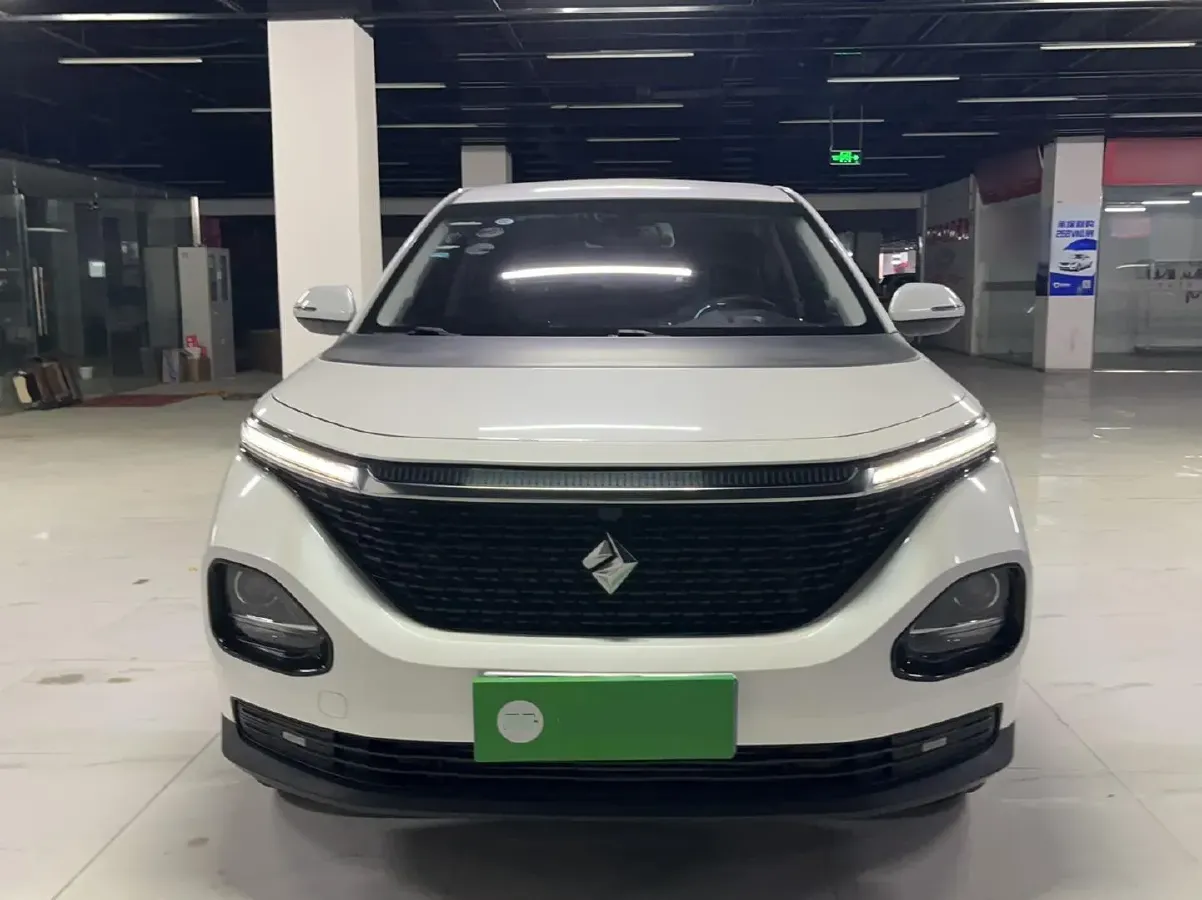 2019 BaoJun RM-5 1.5T 147HP L4 6MT,autocango,china used car exporter,china ev exporter,chinese used car exporter,chinese used ev exporter