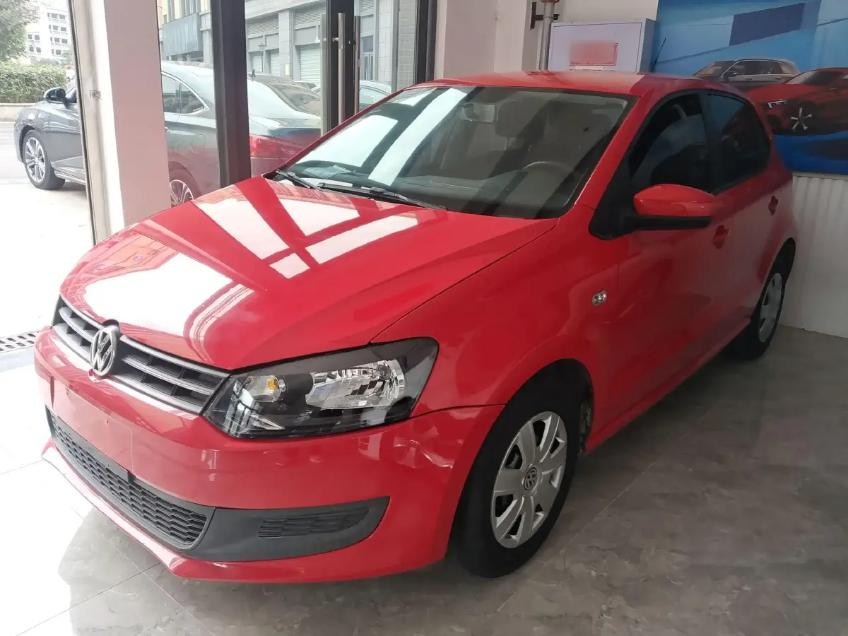 2013 Volkswagen Polo 1.4L 86HP L4 5MT